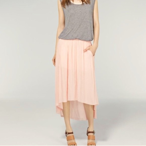 Talula Dresses & Skirts - Talula Aritzia brand highlow midi skirt